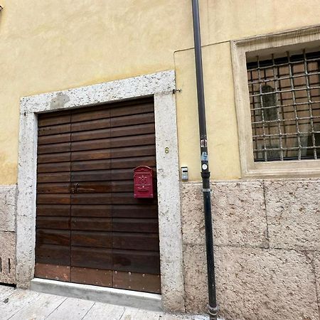 Appartamento Al Campanile Verona Esterno foto