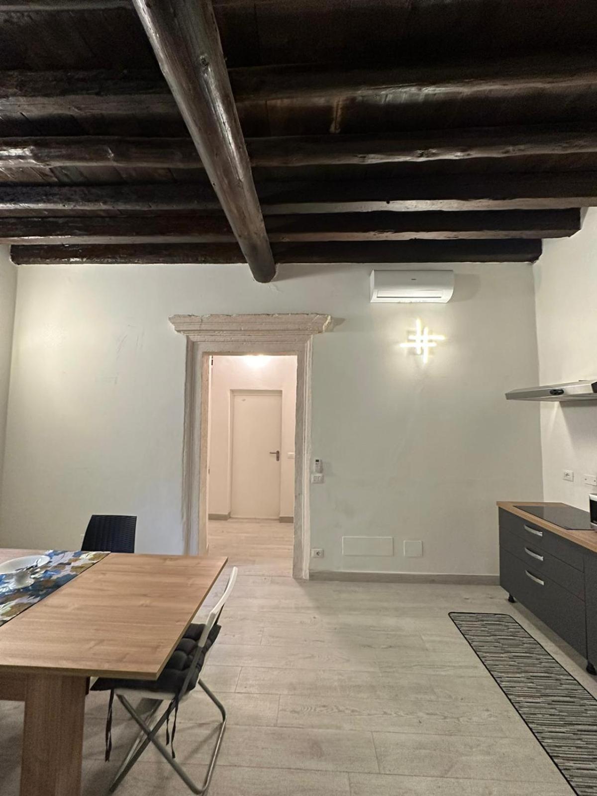 Appartamento Al Campanile Verona Esterno foto